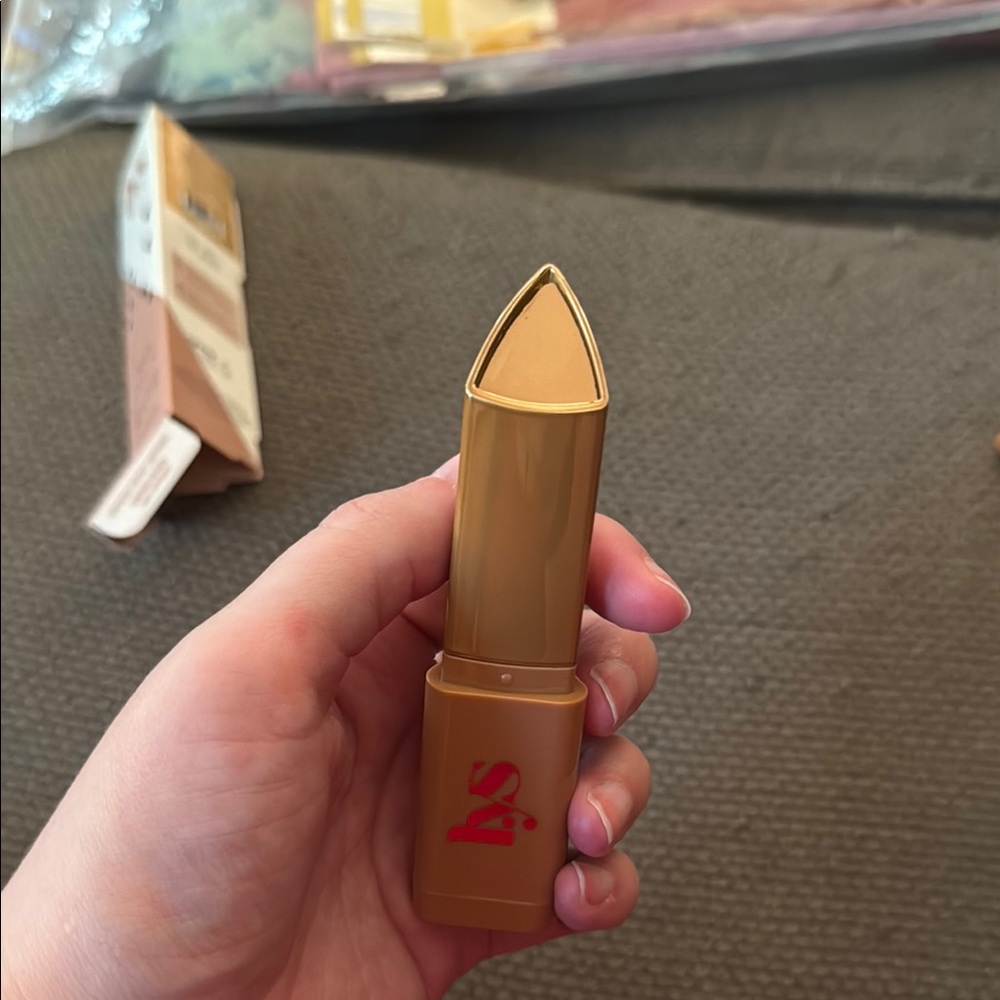 Cream Foundation Makeup Stick - Picture 5 of 5
